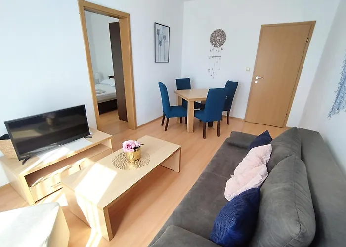 New Line Village * Slăntjev Brjag