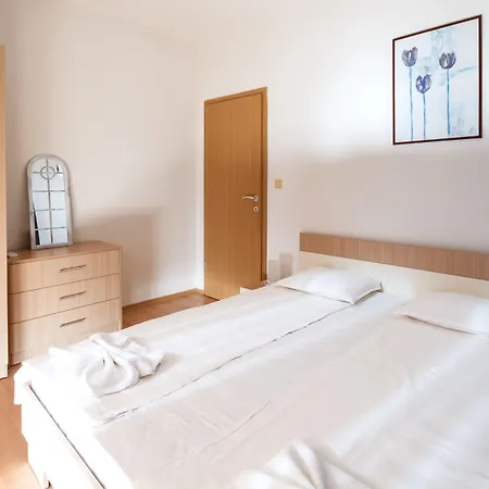 New Line Village Appartement Slantchev Briag