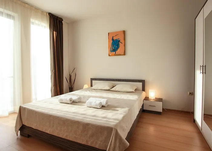 New Line Village Apartment