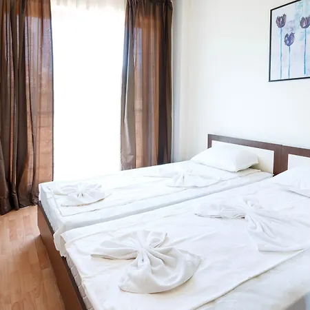 New Line Village * ساني بيتش