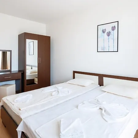 شقة New Line Village ساني بيتش