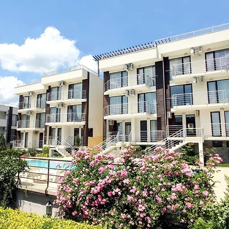 New Line Village Apartment Sunny Beach