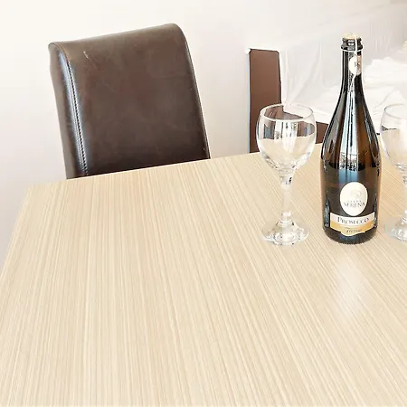 New Line Village Apartment