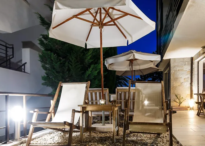 New Line Village 阳光海滩