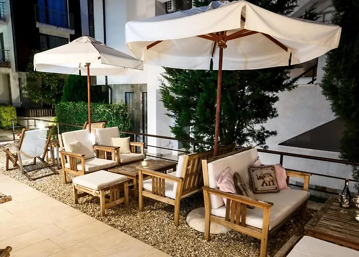 公寓 New Line Village 阳光海滩